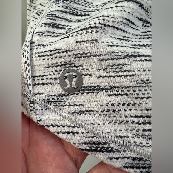 Lululemon On Track Tank 2 In 1 Gray Tiger Space Dye (Size 6) - Picture 10 of 11